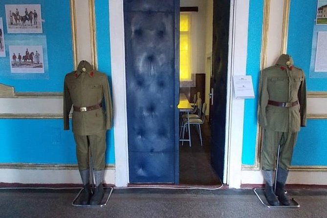 Private Tour: Story of Communism in Bucharest - The Significance of Revolution Square in Bucharest