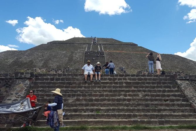 Private Tour: Teotihuacan and Guadalupe Shrine - Guides and Personalization: Knowledge and Flexibility