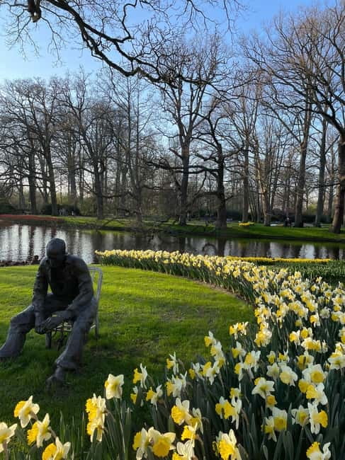 Private Tour, Tesla from Amsterdam: Keukenhof & Tulip Fields - Visiting Keukenhof: Europes Most Famous Flower Garden