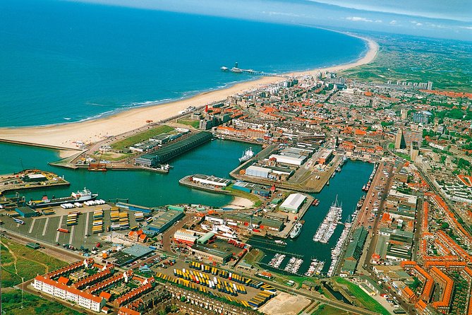 Private Tour: The Hague Walking Tour Including Peace Palace Visitors Center - The Prison Gate Museum and Tower of Rutte