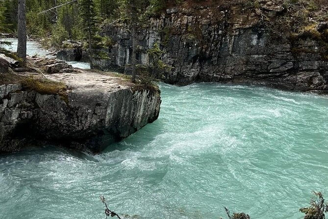 Private tour to Banff - Johnston Canyon - Scenic Walks Over Catwalks