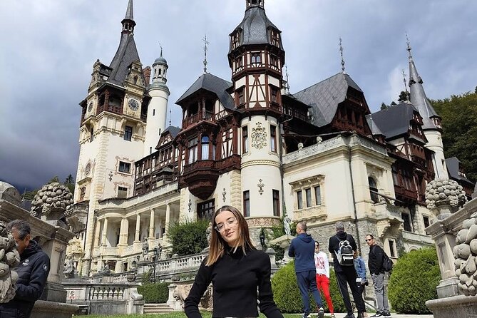 Private Tour to Dracula's Castle, Braov City & Pele Castle - The Role of the Professional Tour Guide