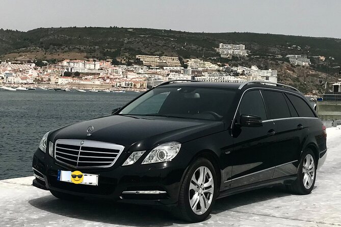 Private Tour to Fatima, Nazaré and Óbidos - Exploring Óbidos’ Medieval Streets and Castle Walls