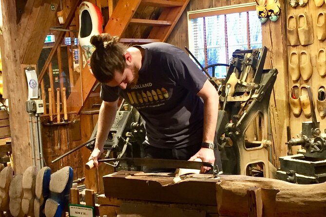 Private Tour to Holland, Zaanse Schans, Volendam, and Marken - Ferry Ride to Marken: Crossing the IJsselmeer