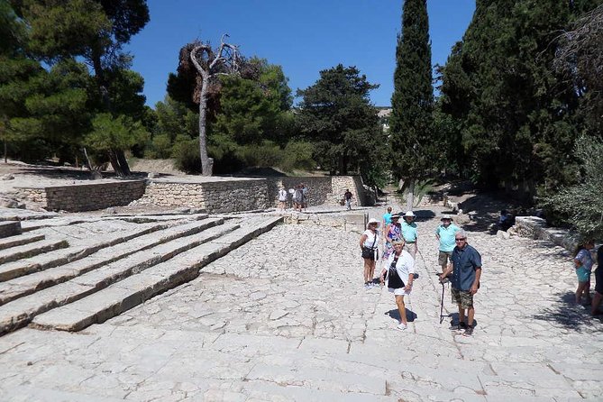 Private Tour to Knossos and Archaeological Museum or Shopping from Heraklion - Visiting Heraklion’s Landmarks on the City Walls Route