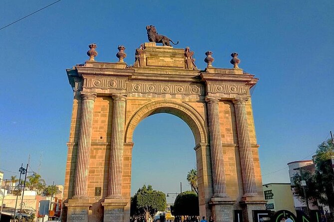 Private Tour to Leon From Guanajuato City - Exploring the Leather Shopping District: Zona Piel