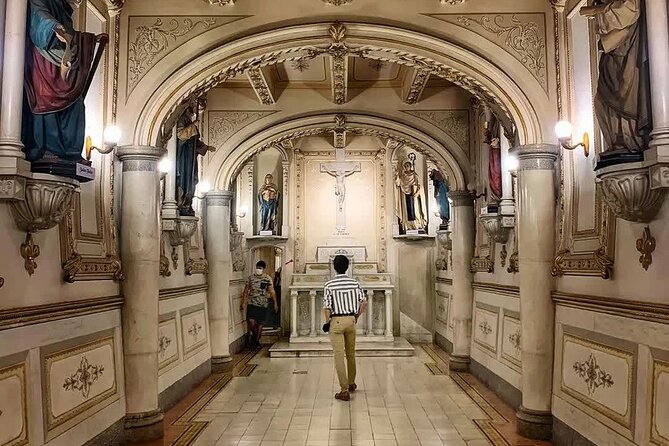 Private Tour to Leon From Guanajuato City - Walking Along La Calzada de los Héroes