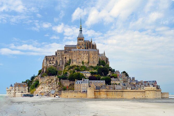 Private Tour to Mont St-Michel and Honfleur from Paris - Explore Mont Saint-Michel and Honfleur in Comfort and Style