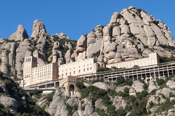 Private Tour to Montserrat with a specialized local guide - Why This Tour Stands Out from Other Montserrat Trips