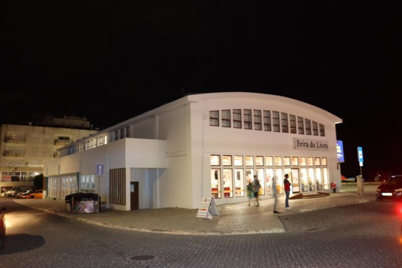 Private Tour to Nazaré & Alcobaça, giant waves and monastery - Unique Experiences at Parque dos Monges and Local Markets