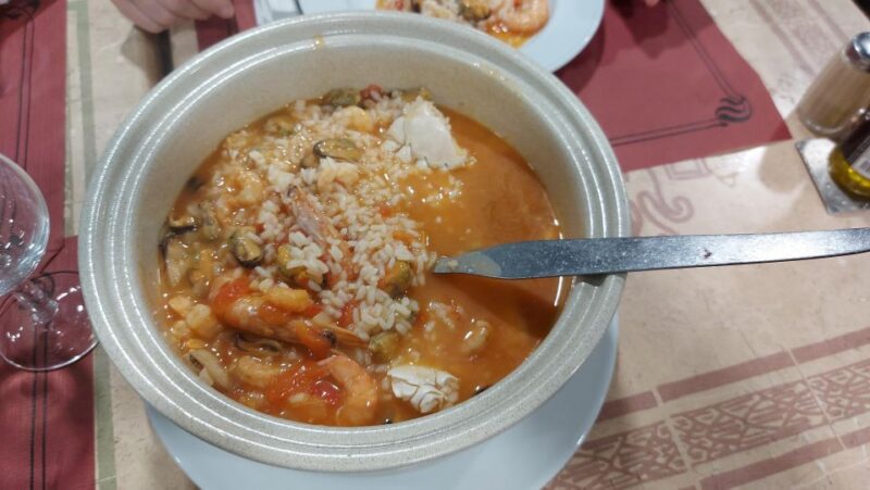 Private Tour to Nazaré & Alcobaça, giant waves and monastery - The Itinerary: From Porto or Gaia to Giant Waves and Medieval Monasteries