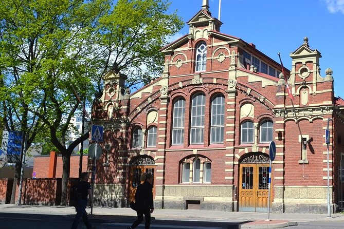 PRIVATE Tour to Oldest Capital Turku from Helsinki - Visiting the Turku University Botanical Garden