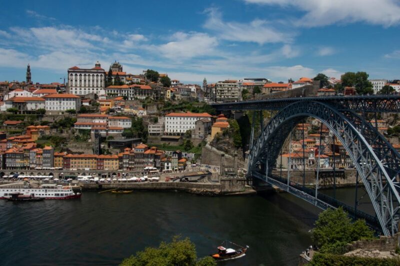 Private Tour to Oporto from Vigo Cruise Terminal - Explore Porto in Comfort with a Private Guided Tour from Vigo