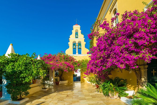 Private tour to Palaiokastritsa beach and Lakwnes village - Key Points