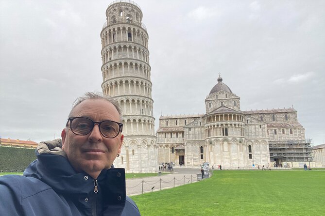 Private Tour to Pisa and Lucca in English Español and Purtuguês - Expert Guides in Multiple Languages Enhance the Experience