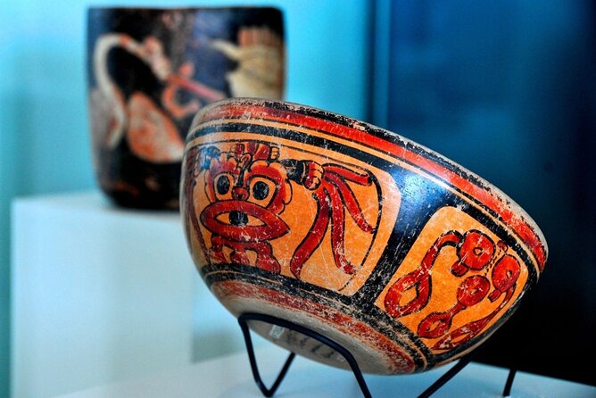 Private Tour to Pyramid El Meco & Mayan Museum in Cancún - Explore El Meco Pyramid on the Outskirts of Cancun