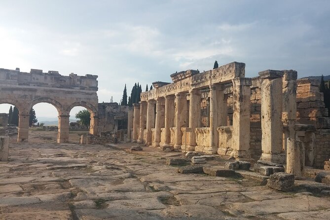 Private Tour to Salda Lake, Pamukkale, Hierapolis Ancient City, Kaklik Cave - Traditional Turkish Lunch and Local Crafts