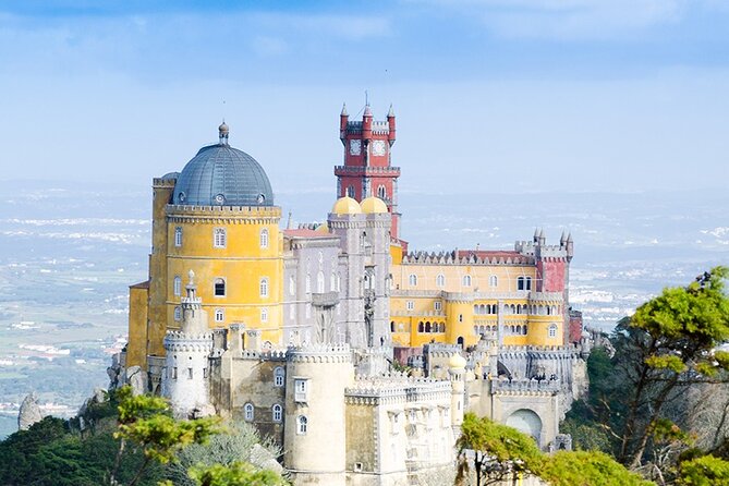 Private tour to Sintra and Cascais from Lisbon - Key Points