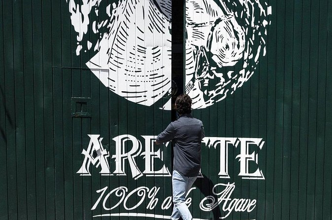 Private Tour to Tequila with Tequila Arette Tasting - Visiting Los Cantaritos El Güero de Amatitán