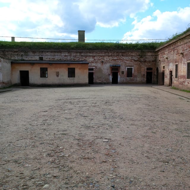 Private Tour to Terezin Concentration Field - Comparing This Tour to Other Terezín Experiences