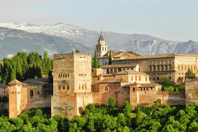 Private Tour to The Alhambra and Generalife From Malaga - Discover the Private Tour to The Alhambra and Generalife from Malaga