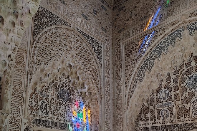 Private Tour to The Alhambra with Nasrid Palaces in Granada - The Importance of Advanced Booking and Planning