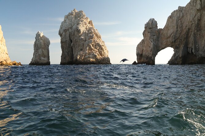 Private Tour to the Arch of Cabo San Lucas by Glass Bottom Boat - Exploring Rock Formations: Pelican Rock and Pirate’s Cave