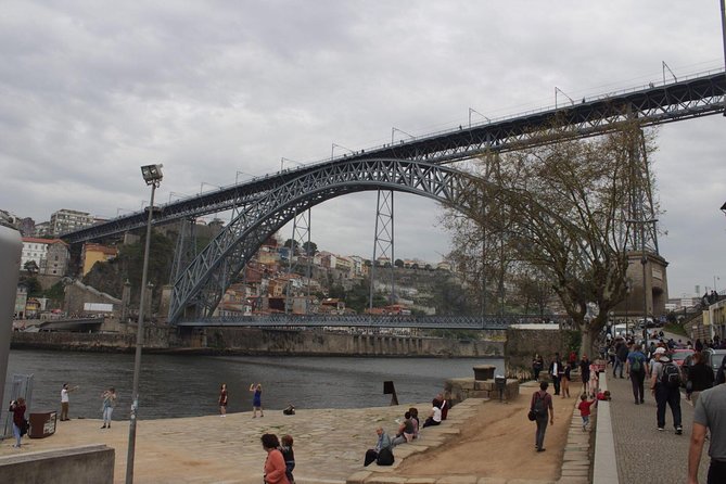 Private tour to the city of Porto c/proof of Porto wine - Practical Details: Included Amenities and Booking