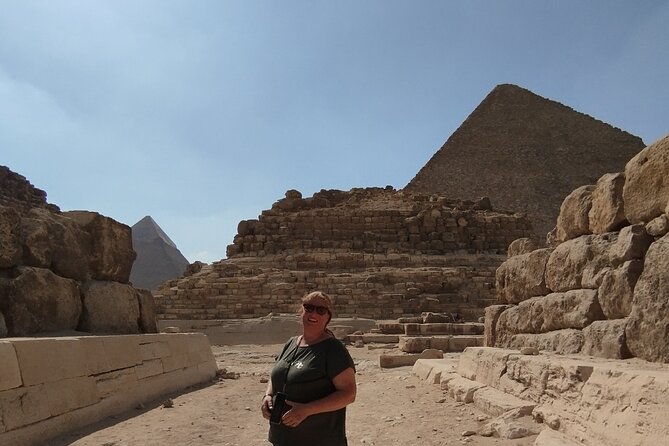 Private Tour To The Great Pyramids and Sphinx with lunch - Limitations and Considerations