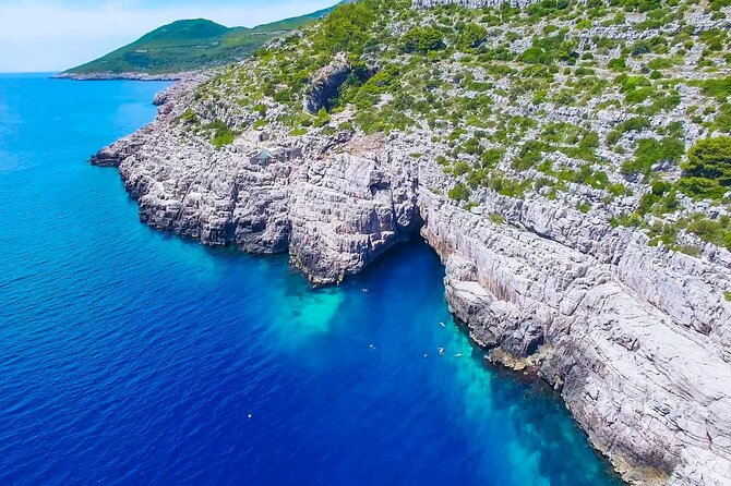 Private tour to the island of Mljet and Odysseus cave - Relax at Saplunara Beach and Playa Limuni