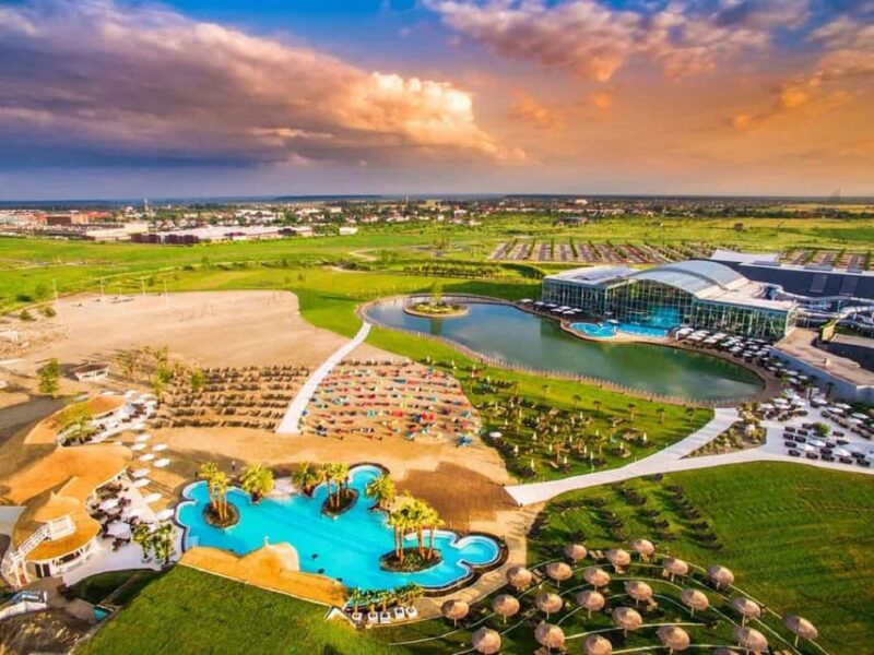 PRIVATE TOUR to Therme Bucuresti Entrance Ticket included - Private Tour to Therme Bucuresti with Entrance Ticket Included