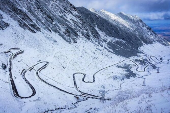 Private tour to Transfgran - Top Gear Road - Exciting Private Day Trip from Bucharest for Scenic Road Enthusiasts