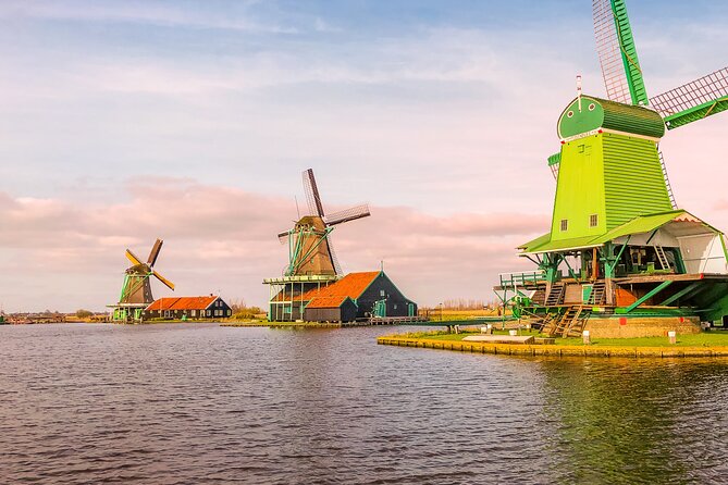 Private Tour to Zaanse Schans + Giethoorn with renting boat - The Unique Charm of Zaanse Schans’s Windmills and Crafts