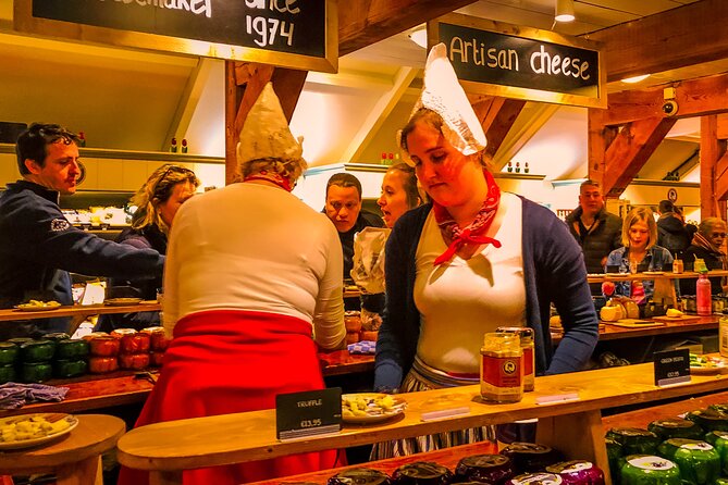 Private Tour to Zaanse Schans + Giethoorn with renting boat - Logistics: seamless start and private setting