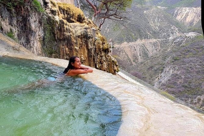 Private Tour Tolantongo Grottoes - Dining and Rest Options During the Day