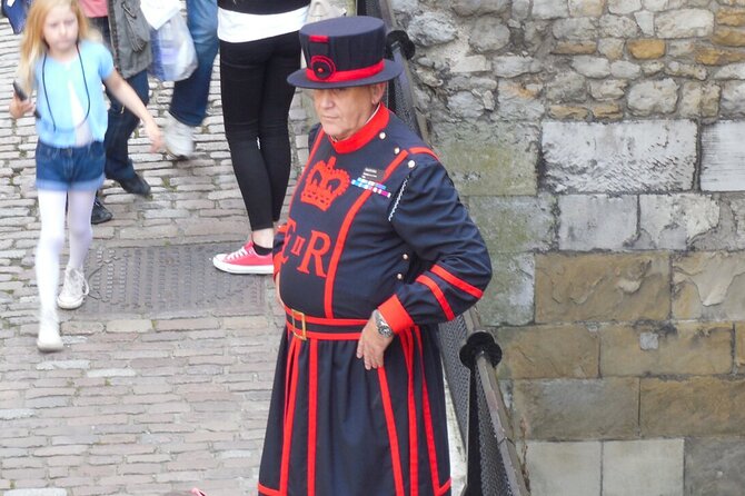 Private Tour: Tower of London with Private Guide - Exterior Views of Tower Bridge