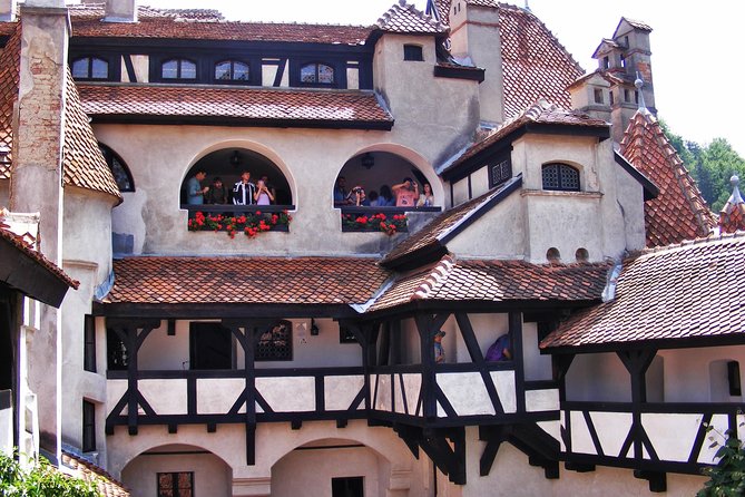 Private Tour: Transylvanian Castles and Brasov's Medieval Old Town - Dining and Photo Opportunities