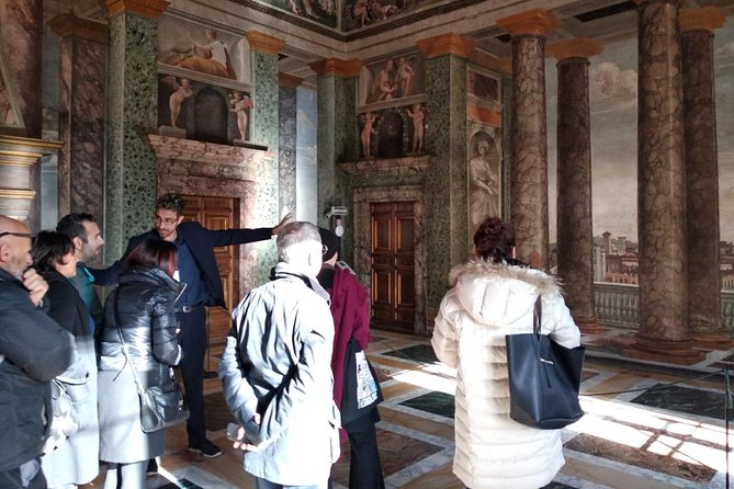 Private Tour - Trastevere and Villa Farnesina - Logistics: Meeting Point and Tour Structure
