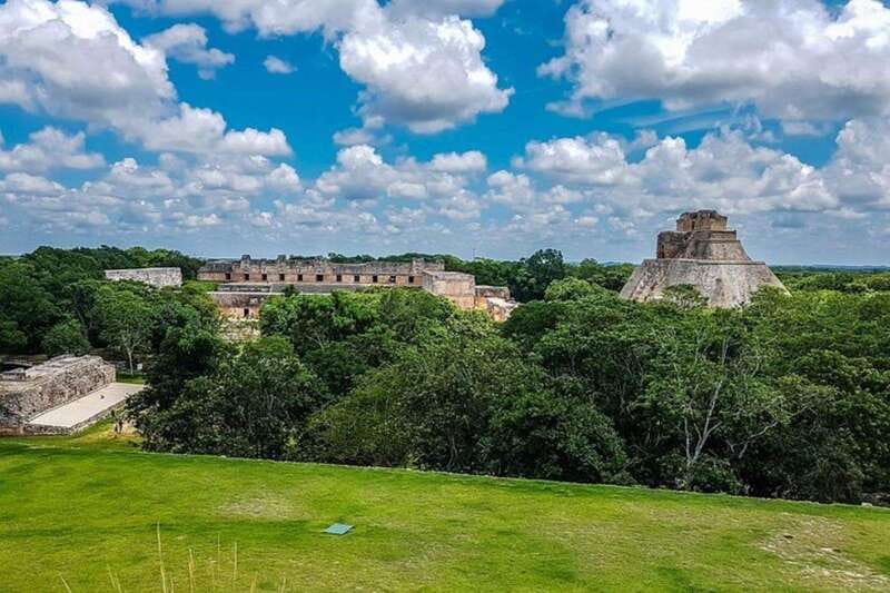 Private Tour Uxmal Land Rover Vintage safari & Mayan brunch - Logistics, Group Size, and Practical Tips