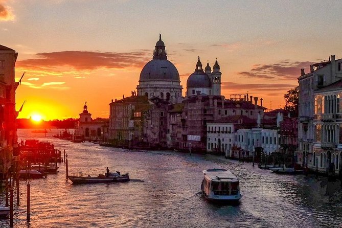 Private Tour: Venice Grand Canal Evening Boat Tour - How the Water Taxi Goes Beyond a Gondola Experience