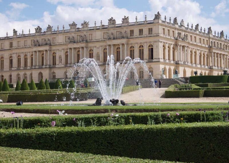 Private Tour : Versailles & Giverny from Paris - Discover the Majesty of Versailles and the Charm of Giverny in One Day