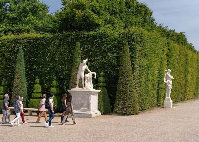 Private Tour : Versailles & Giverny from Paris - Key Points