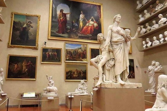 Private tour: Walking tour plus the Accademia guided visit - The Guide’s Role and Expertise