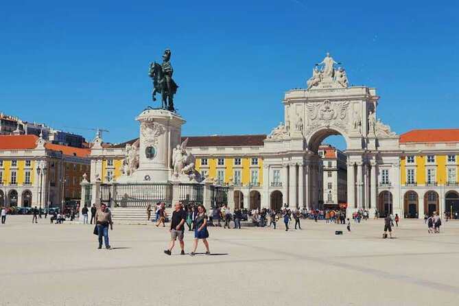 Private tour with private driver - Customizable tour - Explore Lisbon with a Fully Customizable Private Tour