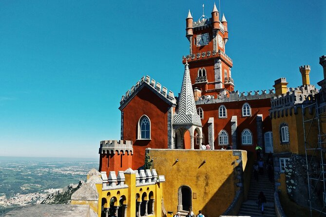 Private tour with private driver - Customizable tour - Enjoying the View at Cais do Sodré
