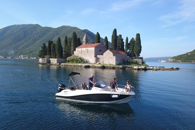 Private tour with speed boat - Perast and Lady of the rock - Exploring Our Lady of the Rocks on a Private Speedboat