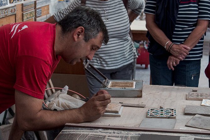 Private Tour with Tiles Workshop and National Tile Museum Visit - Discovering the National Tile Museum’s Extensive Collection