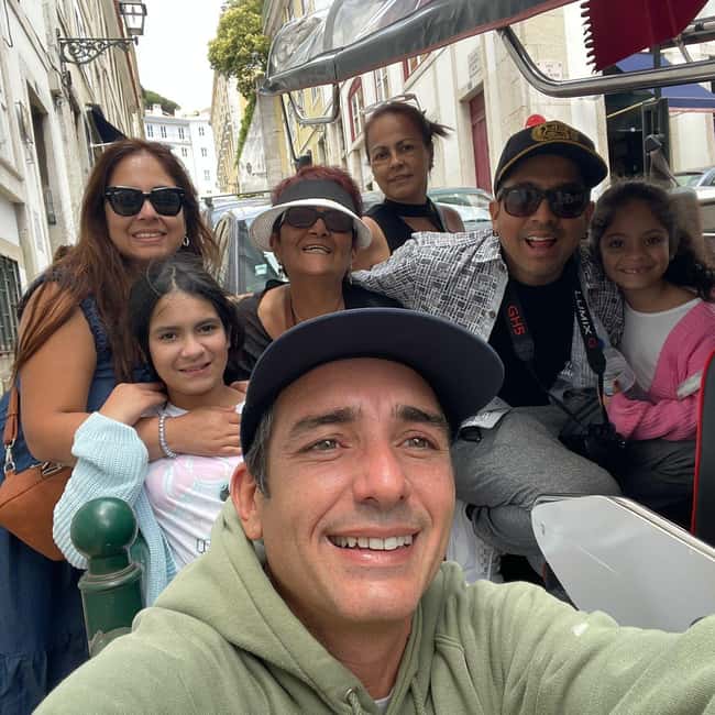 Private tours of Lisbon in 100% electric tuk-tuks - Route Highlights: From the Old Town to Contemporary Districts