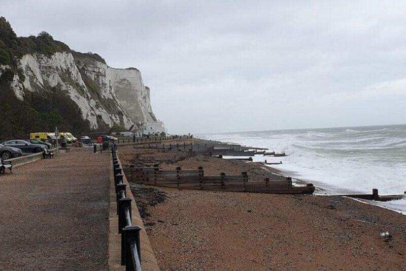 Private tours to Leeds Castle, Canterbury, White Cliffs - Booking, Cancellation, and Flexibility