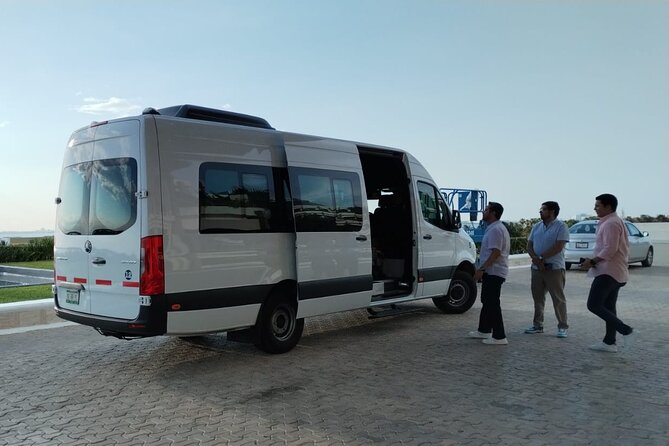 Private transfer airport Cancun hotels Cancun 1 to 8 people - Punctuality and Communication: What Travelers Appreciate